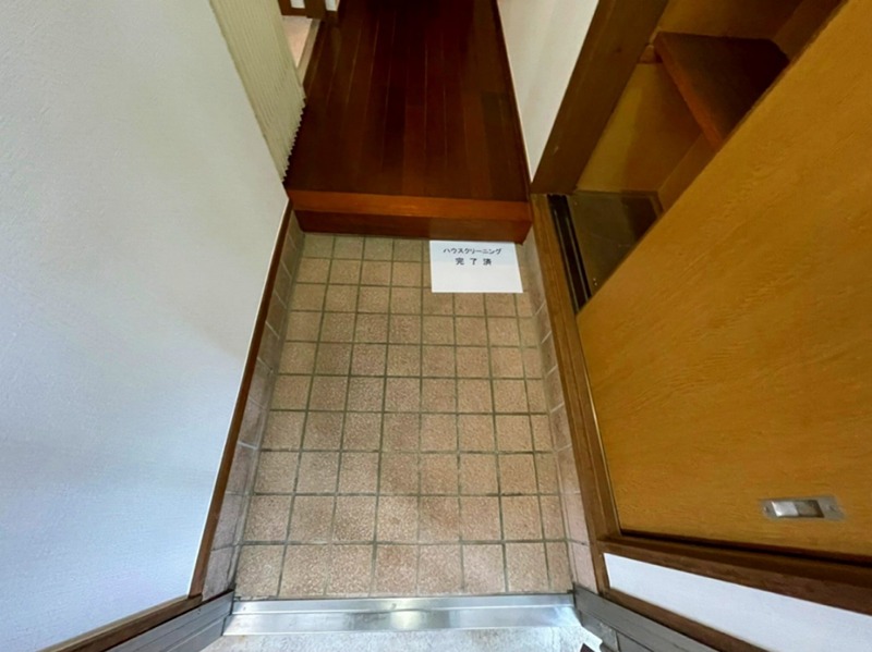 ローズハイツ 玄関