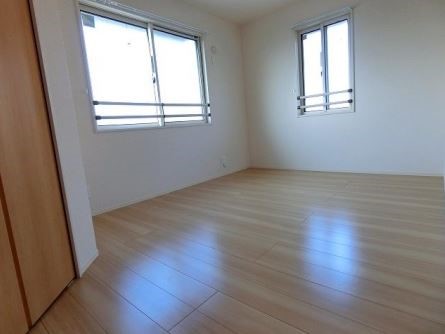 ヴィラ浜見山 ベッドルーム