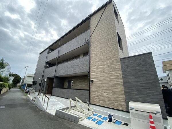 プリモソーレ湘南 202号室 外観