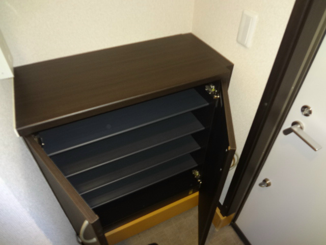 シュールメゾン戸塚  玄関