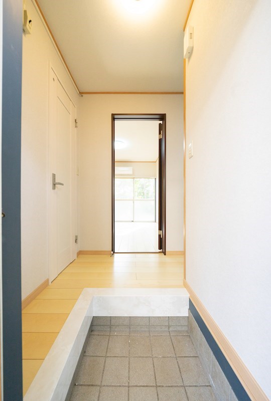 松本アパート 玄関