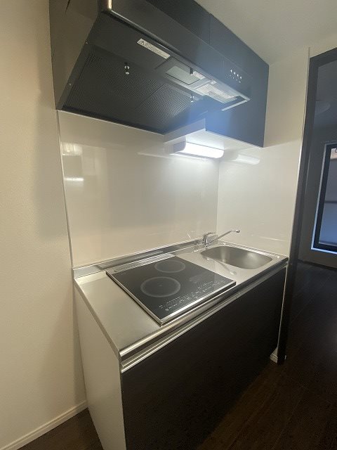 Ｃｏｍｏｄｏ　Ｈｏｎ－ａｔｓｕｇｉ キッチン