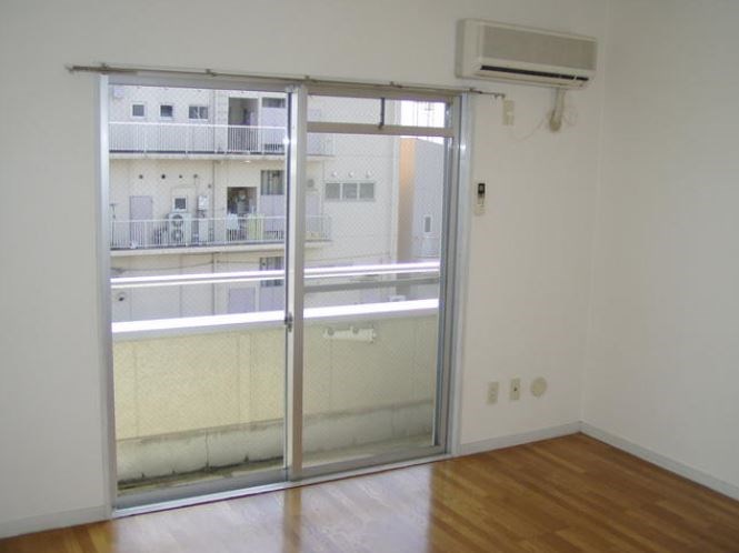 コーシュービル88 リビング