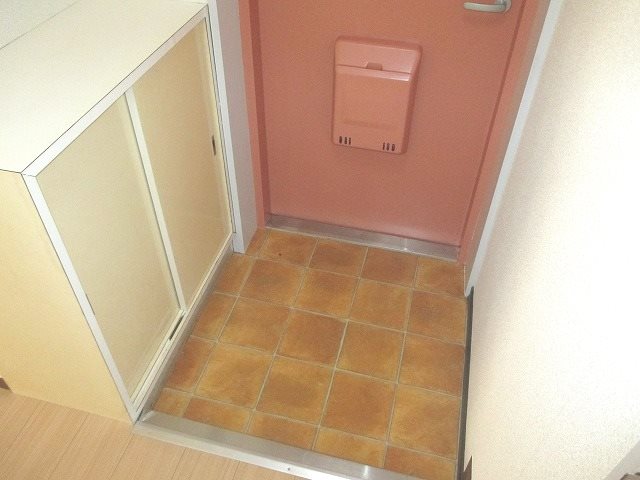 テレパレス辻堂西海岸B棟 玄関