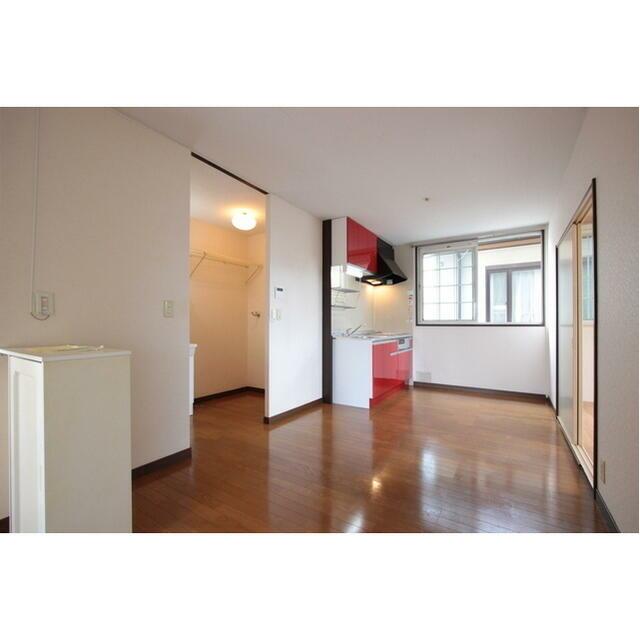 メゾン蓮正寺 リビング