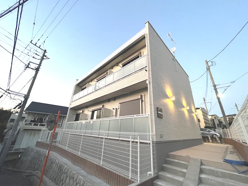 ブルーヒルズ 201号室 外観