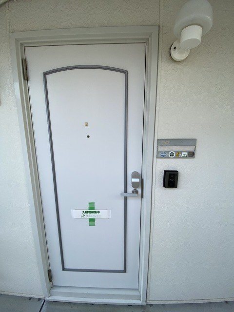 クレール梨木 玄関