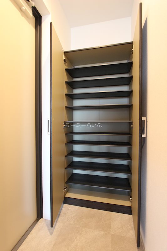 シャルム湘南  玄関