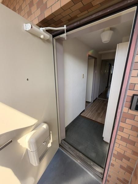 玄関 シャトー中曽根  玄関