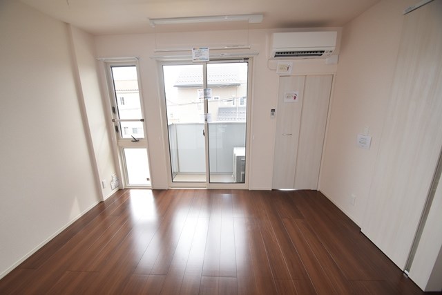 サントル　ヴィラージュⅡ リビング