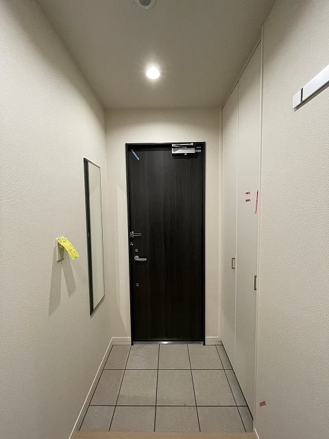 ヘーベルメゾン平和町 玄関