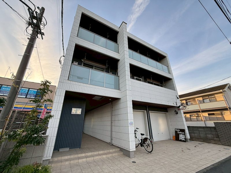 East Court 102号室 外観
