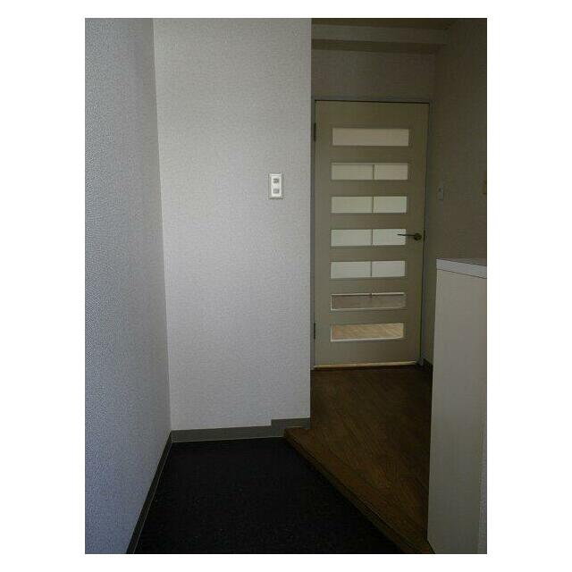 平塚ダイカンプラザⅡ号館 玄関