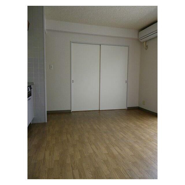 平塚ダイカンプラザⅡ号館 リビング