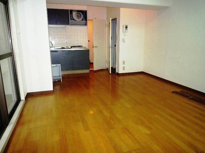 ケイ・ティ・ファースト（ＫＴファースト） リビング