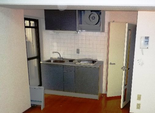 ケイ・ティ・ファースト（ＫＴファースト） キッチン