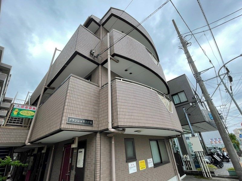 グランシャリオ戸塚 303号室 外観