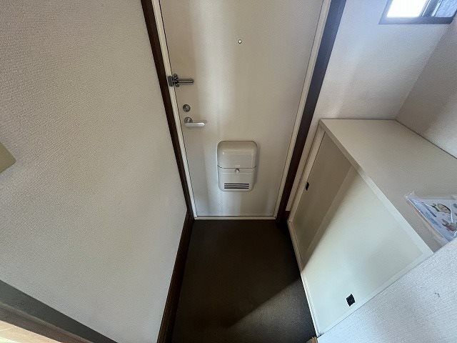 鵠沼桜が岡2丁目アパート 玄関