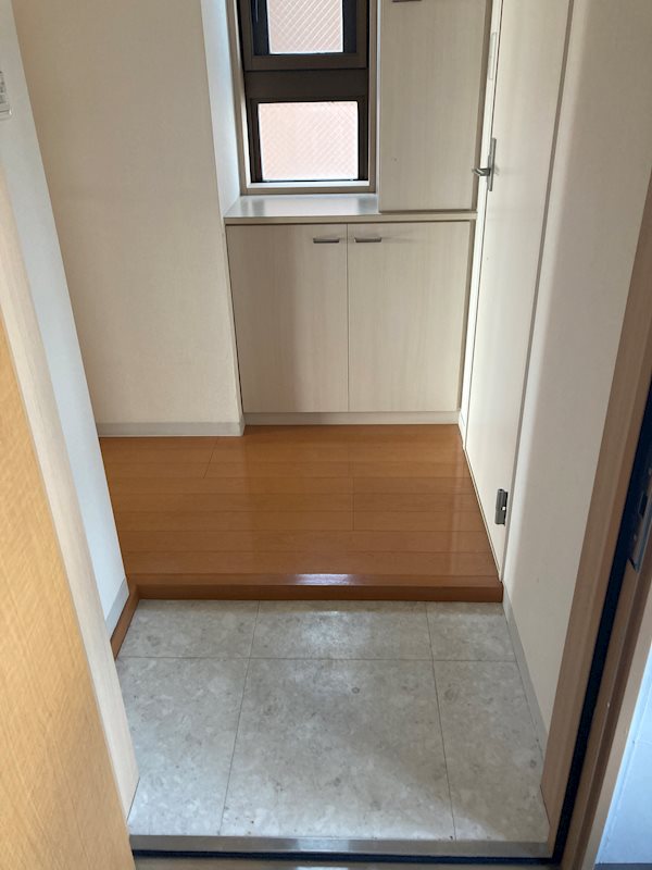 ジュネス慶 玄関