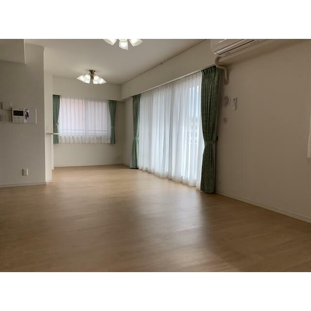 ガーデンアソシエＩ棟 リビング