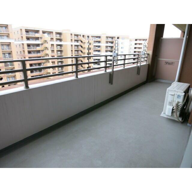 ガーデンアソシエＩ棟 ベランダ