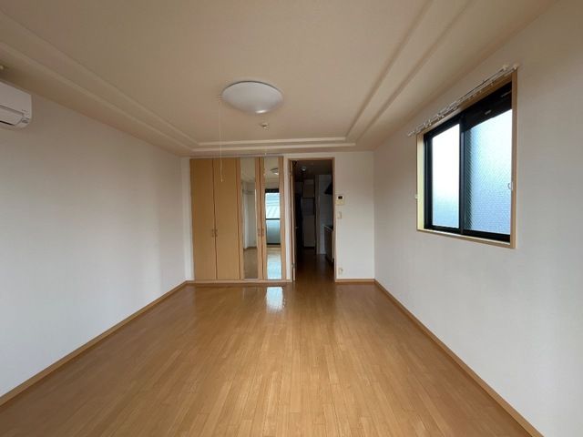 ベルローズ ベッドルーム