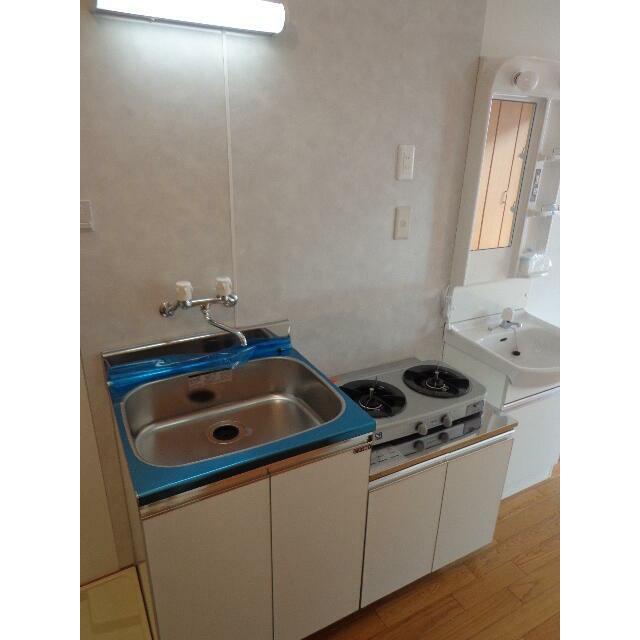 ＬＩＶＥ　ＣＯＵＲＴ　東海大学前 キッチン