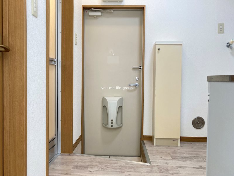 ラファエル 玄関