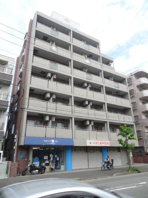 アバンサール湘南 205号室 外観