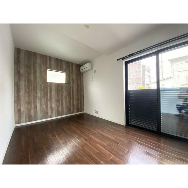 ハウズライフ本厚木駅前館 リビング