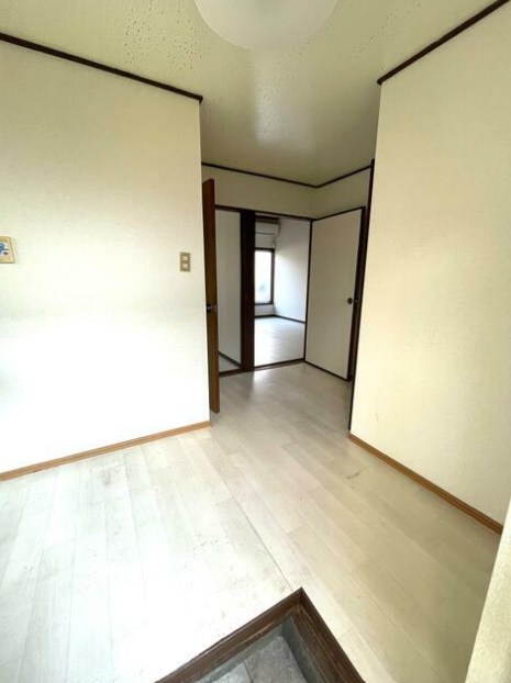 ハイツ鶴巻壮 玄関