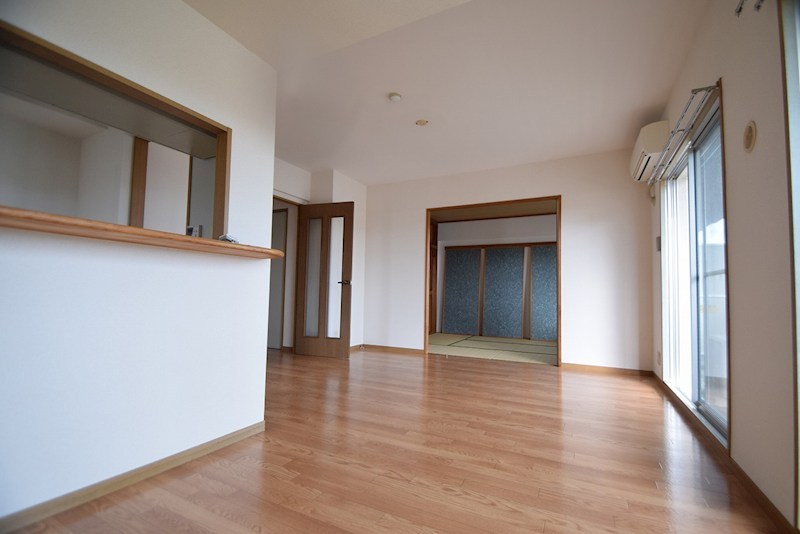 ドムス厚木南 リビング