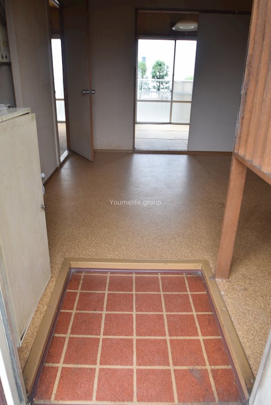 ハイツファミール 玄関