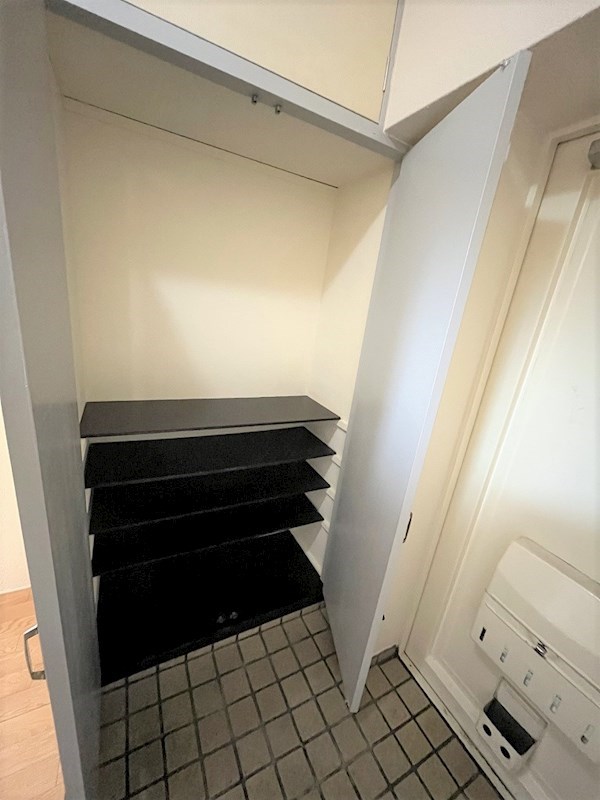 インベストメント高森Ⅰ 玄関