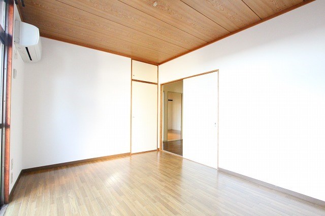 ａｐａｒｔｍｅｎｔ　ＨＯＳＯＮＯ ベッドルーム
