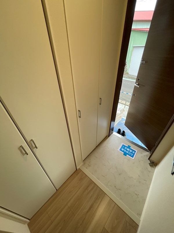 サウスメゾン 玄関