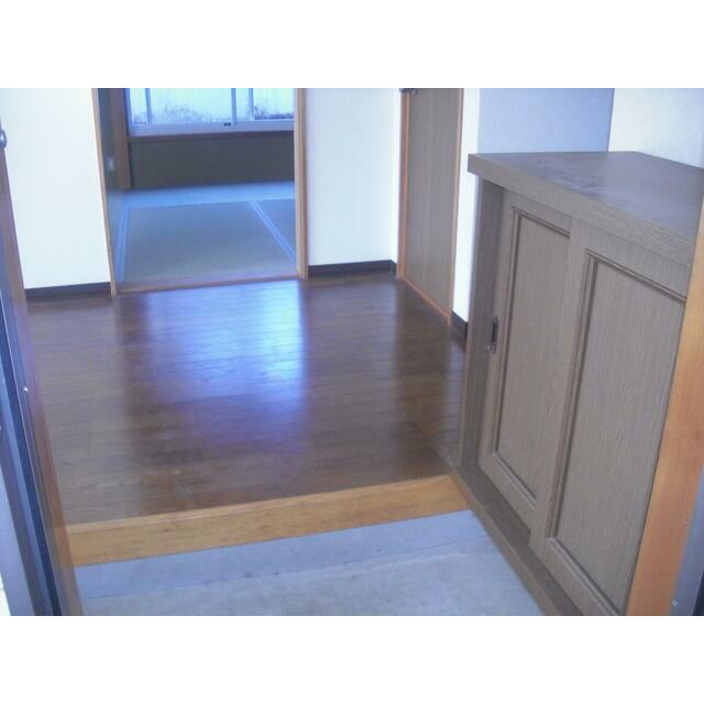 メゾンサンライトⅢ 玄関