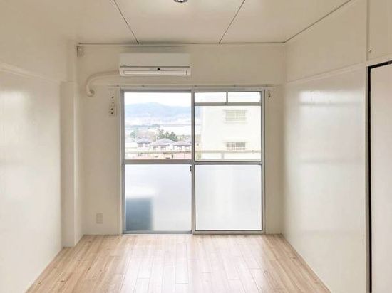 ビレッジハウス戸川1号棟 リビング