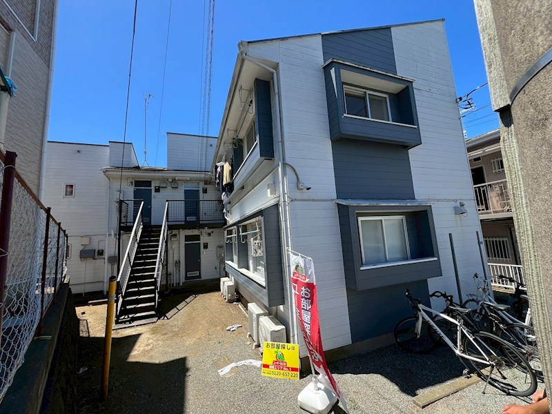 ホワイトハイツ東海大 201号室 外観