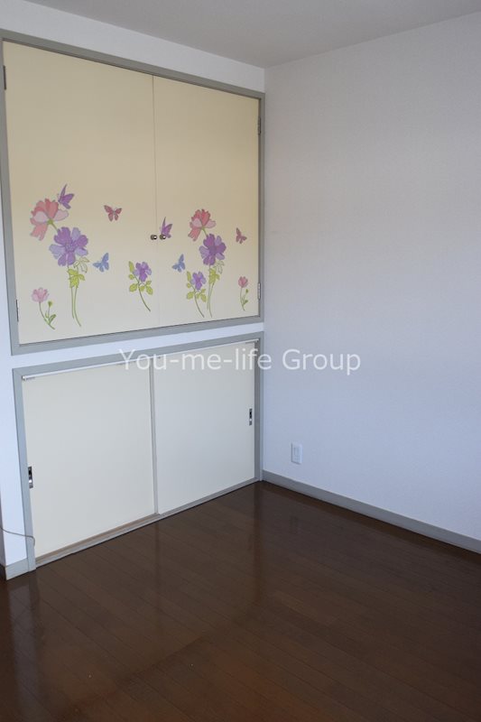 ホワイトハイツ東海大 ベッドルーム