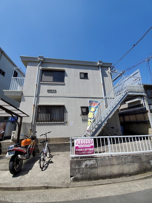 アバン茅ヶ崎 202号室 外観