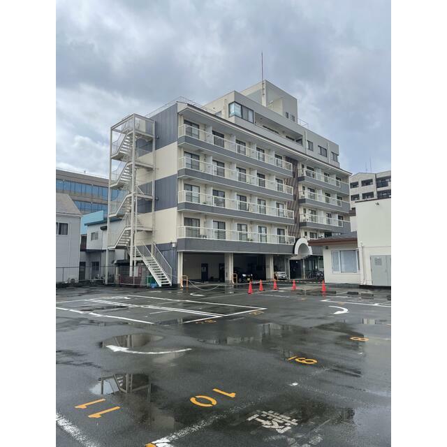 アベニール伊勢原 306号室 外観