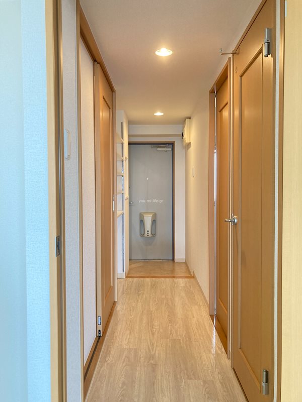 レオグランデ 玄関