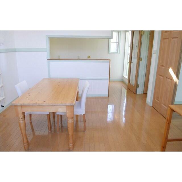 ＷＩＮ－ＷＩＮ　ＨＯＵＳＥ リビング