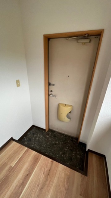 第17明智ビル 玄関