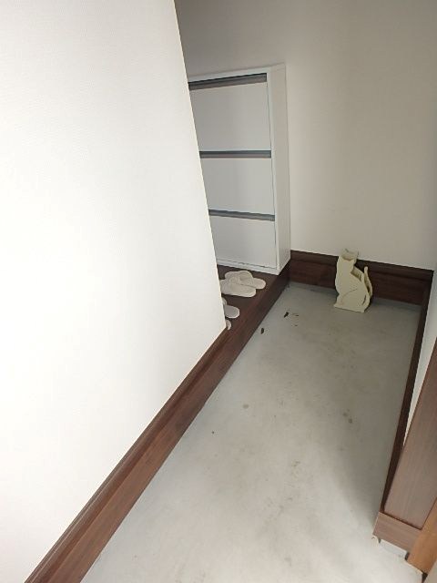 イーストフォートガレア 玄関