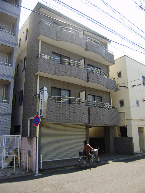 エクシード見附町 402号室 外観