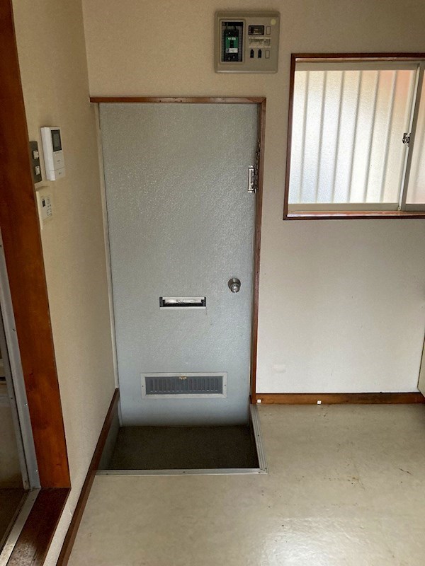 ウエストヒルズ 玄関