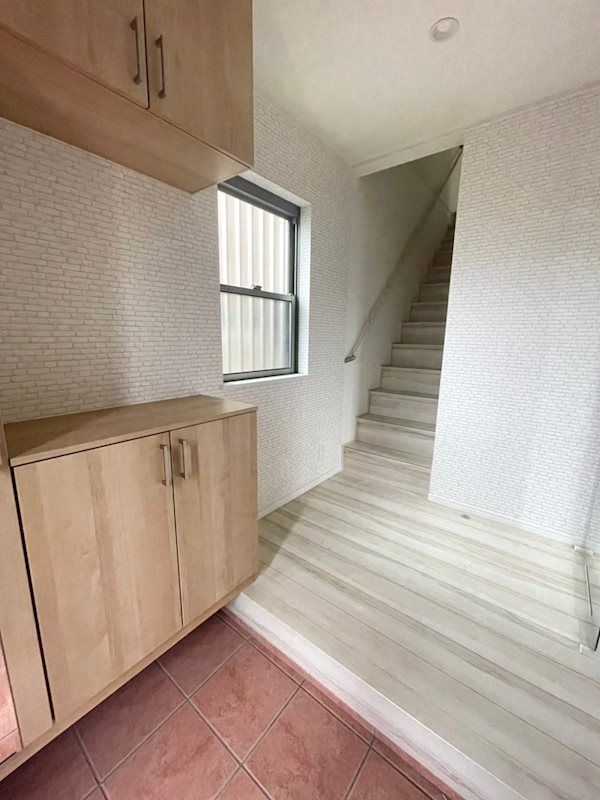 上大槻３号棟 玄関