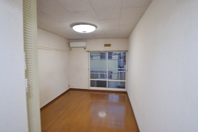 ハイツ・ライラック ベッドルーム